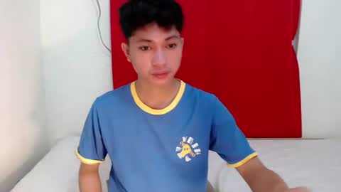 Snapshot of cristal1xox chatting on 10.26.25 cristal1xox online show from 10.26.25