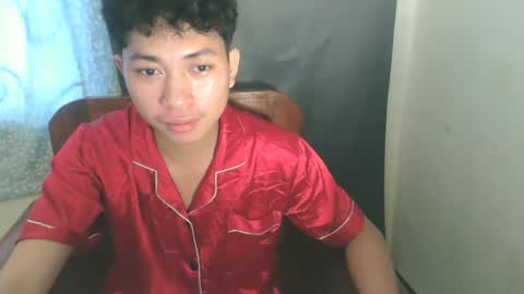 Snapshot of cristal1xox chatting on 11.01.25 cristal1xox online show from 11.01.25