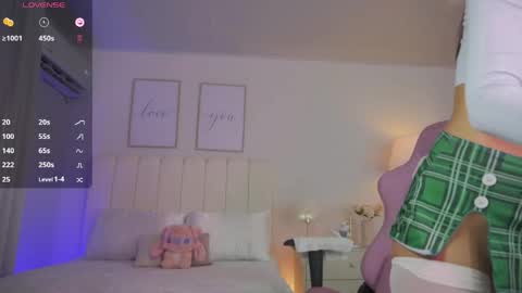 Cristal  online show from 04.30.26