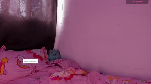 Snapshot of cristal_dark_ chatting on 03.12.26 Cris online show from 03.12.26