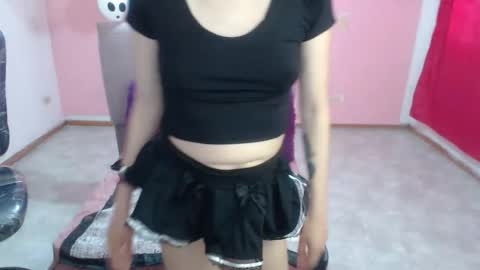 Snapshot of cristal_hills_19 chatting on 10.08.25 Cristal online show from 10.08.25