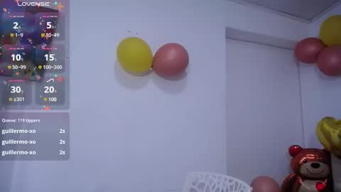 Snapshot of cristal_horny19 chatting on 03.09.25 Milena online show from 03.09.25