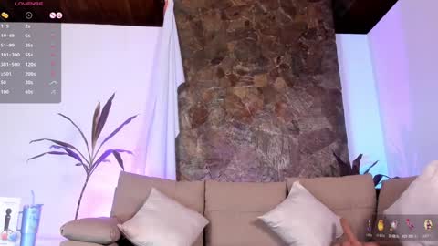 Snapshot of cristal_princess_ chatting on 01.11.25 Cristal online show from 01.11.25