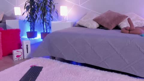 Snapshot of cristal_princess_ chatting on 01.24.25 Cristal online show from 01.24.25