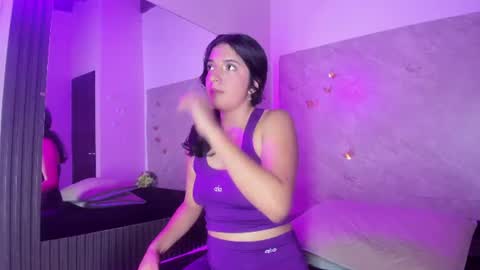Snapshot of cristal_quintero chatting on 07.27.26 Cristal online show from 07.27.26