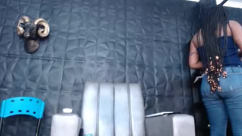 Hanna  online show from 10.05.25