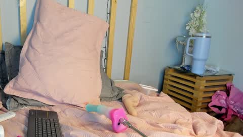 Snapshot of cristalcutte_ chatting on 01.26.25 Cristal Cute online show from 01.26.25