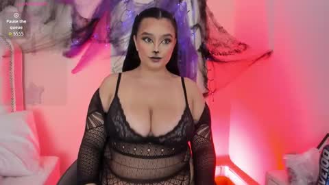 Snapshot of cristalcutte_ chatting on 10.31.25 Cristal Cute online show from 10.31.25