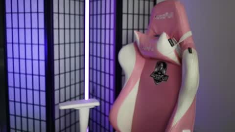 Snapshot of cristalhill chatting on 01.31.26 Laura online show from 01.31.26