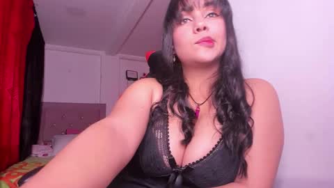 Snapshot of cristalsadik24 chatting on 10.26.25 CRISTAL SADIK online show from 10.26.25