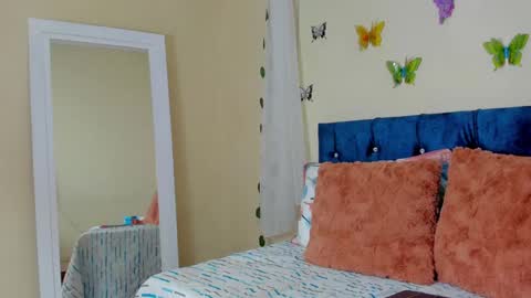 Snapshot of cristalwalker__ chatting on 01.31.25 cristal walker online show from 01.31.25