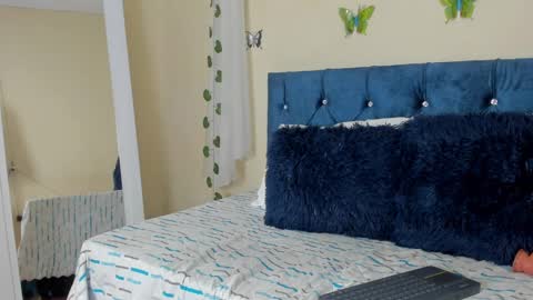 Snapshot of cristalwalker__ chatting on 03.04.25 cristal walker online show from 03.04.25