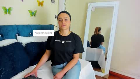 Snapshot of cristalwalker__ chatting on 10.17.25 cristal walker online show from 10.17.25