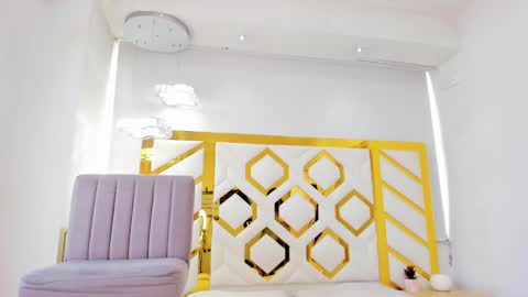 Snapshot of cristel_natt chatting on 01.18.25 Independent Model online show from 01.18.25