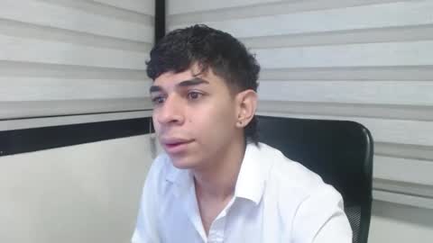 Snapshot of cristhian_slytherin chatting on 10.01.25 cristhian online show from 10.01.25