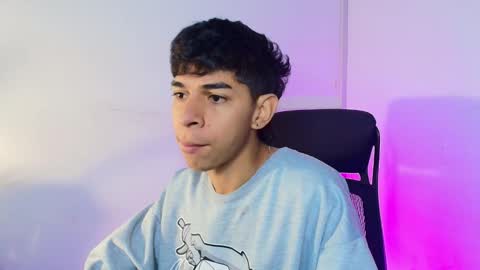 Snapshot of cristhian_slytherin chatting on 12.15.25 cristhian online show from 12.15.25