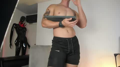 Snapshot of cristhian_wolf1 chatting on 06.15.26 CRIS online show from 06.15.26