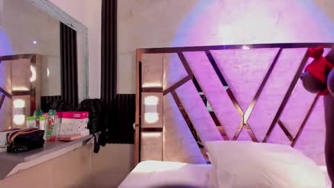 cristin  online show from 03.18.26