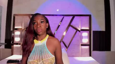 Snapshot of cristhinbrown chatting on 07.25.26 cristin online show from 07.25.26