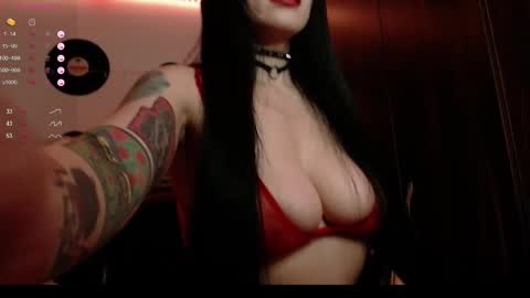 Christina online show from 12.27.24