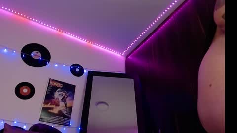 Christina online show from 02.13.25