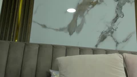 Snapshot of cristinsexy_ chatting on 09.13.25 Cristina online show from 09.13.25