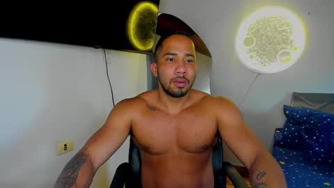 Snapshot of cristobal12cock chatting on 11.23.25 Cristian online show from 11.23.25