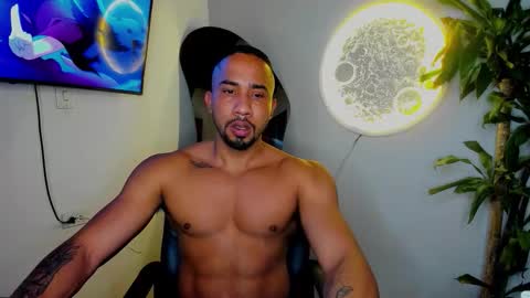 Snapshot of cristobal12cock chatting on 12.17.25 Cristian online show from 12.17.25