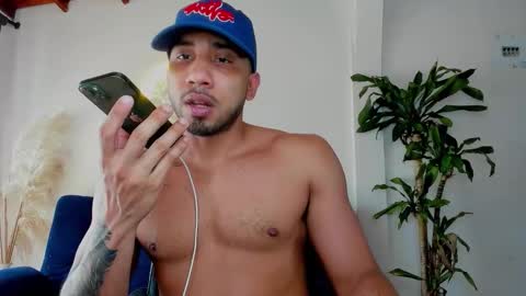 Snapshot of cristobal12cock chatting on 02.14.26 Cristian online show from 02.14.26