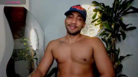 Snapshot of cristobal12cock chatting on 03.11.26 Cristian online show from 03.11.26