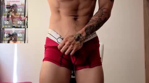 Snapshot of cristopher23_ chatting on 10.29.25 cristopher23 online show from 10.29.25