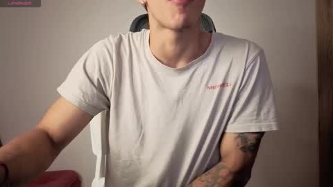 Snapshot of cristopher23_ chatting on 12.16.25 cristopher23 online show from 12.16.25