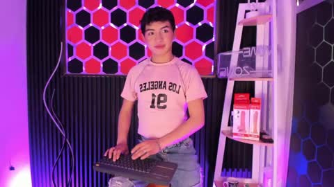 Cristopher  online show from 04.24.26