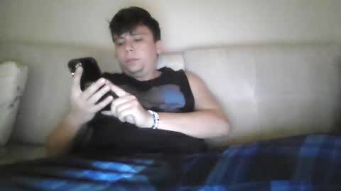 Snapshot of crisx3585 chatting on 12.17.25 crisx3585 online show from 12.17.25