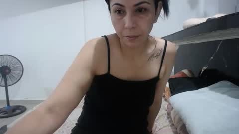 crisyoha4020 online show from 10.06.25