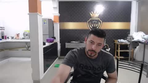 crisyoha4020 online show from 10.22.25