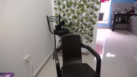 crisyoha4020 online show from 12.13.25