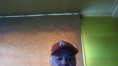 Snapshot of crmperez chatting on 01.23.25 crmperez online show from 01.23.25