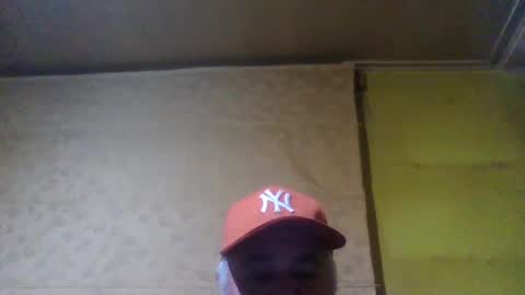 Snapshot of crmperez chatting on 01.27.25 crmperez online show from 01.27.25