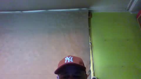 Snapshot of crmperez chatting on 09.14.25 crmperez online show from 09.14.25