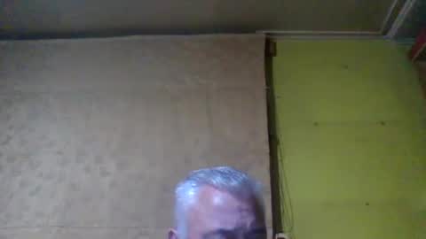 Snapshot of crmperez chatting on 11.18.25 crmperez online show from 11.18.25