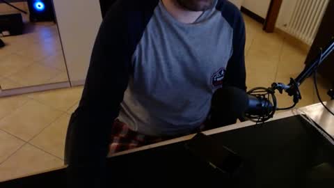 Snapshot of crocken_bisc chatting on 12.17.24 crocken_bisc online show from 12.17.24