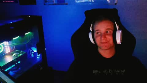 Snapshot of croissant911 chatting on 12.01.24 Anderson online show from 12.01.24