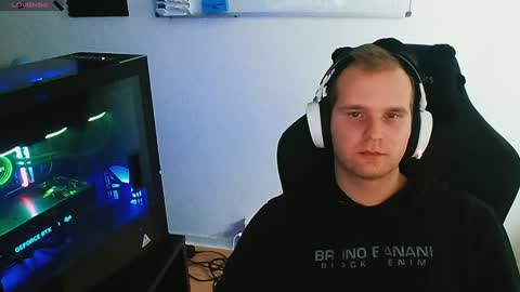 Snapshot of croissant911 chatting on 12.02.24 Anderson online show from 12.02.24