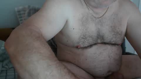 Snapshot of crowbarbi chatting on 01.28.25 Crowbarbi online show from 01.28.25