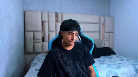 Croy online show from 03.04.26