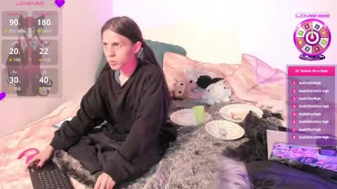 Snapshot of cruelsapphic chatting on 05.24.26 Anika n Marie online show from 05.24.26