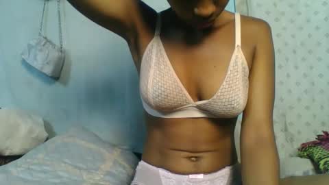 Snapshot of crush069 chatting on 11.05.25 crush069 online show from 11.05.25