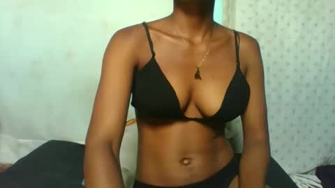 Snapshot of crush069 chatting on 11.08.25 crush069 online show from 11.08.25