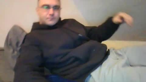 Snapshot of crush380 chatting on 03.08.25 Crush380 online show from 03.08.25